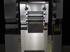 Ρυθμίστε το εμπορικό νουντλς ανοξείδωτου πάχους κατασκευάζοντας τη μηχανή για τα ζυμαρικά Ramen